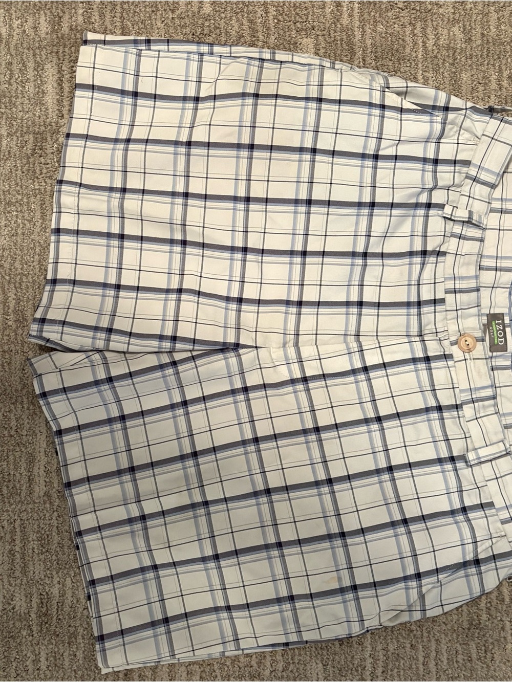 Izod White and Navy Plaid Cargo Shorts